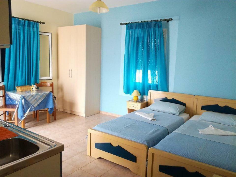 Ninemia Studios Serifos Island Ngoại thất bức ảnh